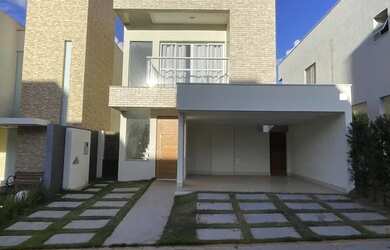 Imagem: A casa em condomínio possui 3 Dormitórios, 1 Banheiro, 2 Vagas