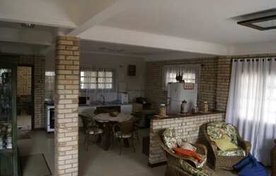 Imagem 12: Casa pra viver feliz. Piscina, Churrasqueira, Área de serviçoe243m²...