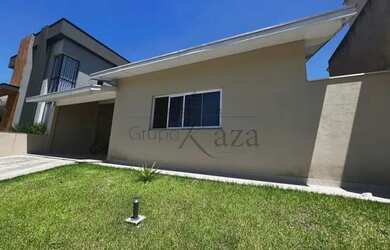 Imagem: A casa em condomínio possui 3 Dormitórios, 3 Banheiros, 4