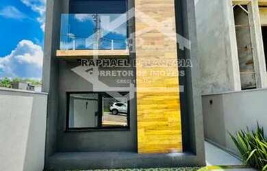 Imagem: A casa possui 3 Dormitórios, 3 Banheiros, 2 Vagas na garagem