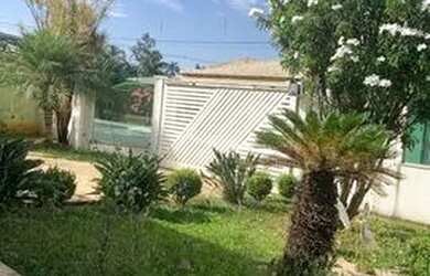 Imagem 3: Casa Vicente pires. Varanda, Guarda roupa, 900m² de Áreae4 Vagas na...