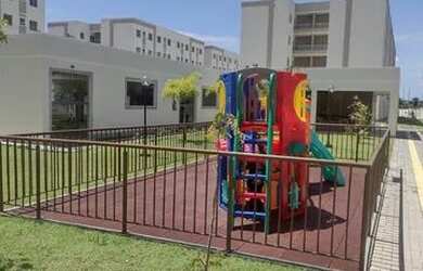 Imagem: O apartamento possui 2 Dormitórios, 1 Banheiro, 1 Vaga na garagem