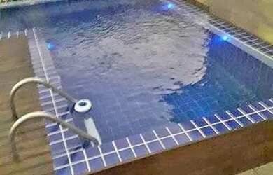 Imagem: A casa possui 3 Dormitórios, 2 Banheiros, 2 Vagas na garagem