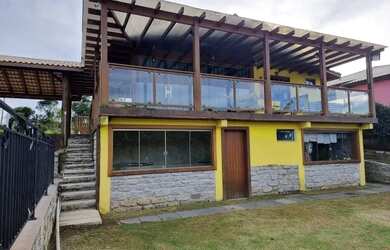 Imagem: A chácara possui 1.712m² de Área e está localizado em Santa