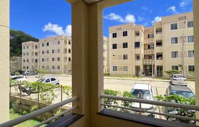 Imagem: O apartamento possui 2 Dormitórios, 1 Banheiro, 1 Vaga na garagem