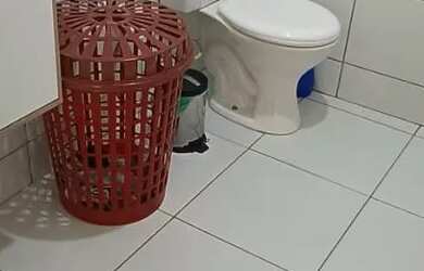 Imagem: A casa possui 2 Dormitórios, 1 Banheiro, 1 Vaga na garagem