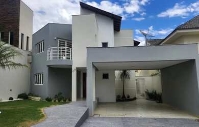 Imagem 2: Casa Assobradada de Alto Padrão Condomínio Vale do Arvoredo Londrina/PR