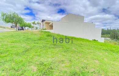 Imagem: O terreno possui 300m² de Área, Imóvel novo e está localizado