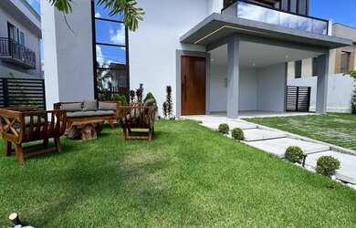 Imagem: A casa em condomínio possui 3 Dormitórios, 4 Banheiros, 4