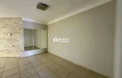 Imagem 4: Casa residencial com 3 suítes disponível para locação no bairro Jardim...
