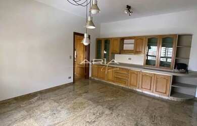 Imagem: O apartamento possui 5 Dormitórios, 5 Banheiros, 3 Vagas na