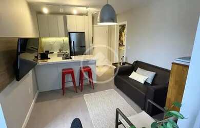 Imagem: O apartamento possui 1 Dormitório, 1 Banheiro, 1 Vaga na garagem