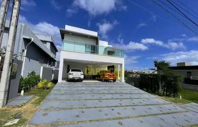 Imagem: A casa em condomínio possui 4 Dormitórios, 4 Banheiros, 5