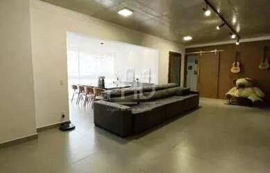 Imagem: O apartamento possui 3 Dormitórios, 5 Banheiros, 3 Vagas na