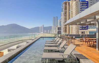 Imagem: O apartamento possui 4 Dormitórios, 5 Banheiros, 4 Vagas na