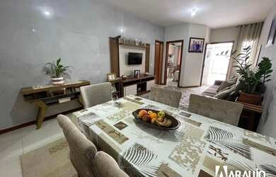 Imagem: A casa possui 2 Dormitórios, 2 Banheiros, 2 Vagas na garagem