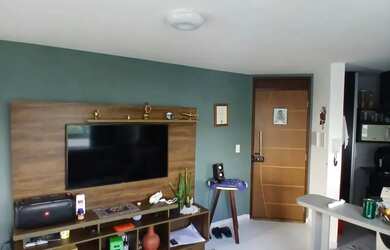 Imagem: O apartamento possui 1 Dormitório, 1 Banheiro, 1 Vaga na garagem