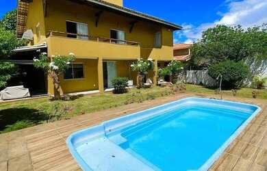 Imagem: A casa em condomínio possui 5 Dormitórios, 4 Banheiros, 4