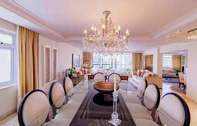 Imagem: O apartamento possui 4 Dormitórios, 4 Banheiros, 3 Vagas na