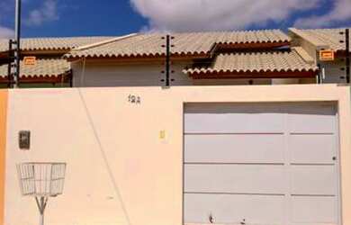 Imagem: A casa possui 3 Dormitórios, 1 Vaga na garagem, 83m² de Área