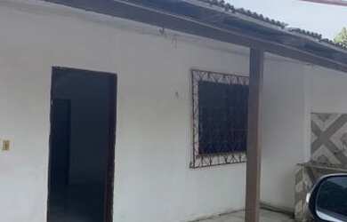 Imagem: A casa possui 2 Dormitórios, 1 Banheiro, 1 Vaga na garagem