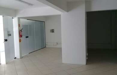 Imagem: O depósito possui 65m² de Área e está localizado em Campinas