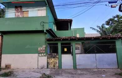 Imagem: A casa possui 5 Dormitórios, 4 Banheiros, 3 Vagas na garagem