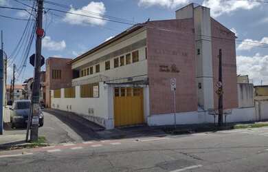 Imagem: O apartamento possui 2 Dormitórios, 1 Banheiro e está localizado