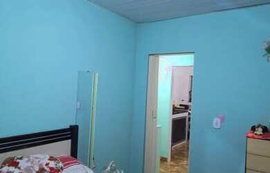 Imagem: A casa possui 2 Dormitórios, 2 Banheiros e está localizado