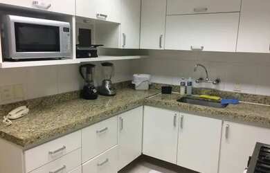 Imagem 16: Apartamento para aluguel e venda possui 280 metros quadrados com 4 quartos