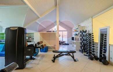 Imagem 4: Casa para venda possui 1100 metros quadrados com 5 qts