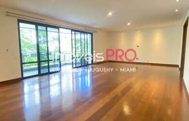 Imagem: O apartamento possui 4 Dormitórios, 5 Banheiros, 3 Vagas na