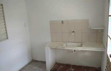 Imagem: A casa possui 2 Dormitórios, 1 Banheiro, 40m² de Área e