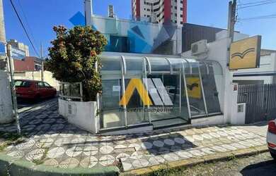 Imagem: O depósito possui 4 Vagas na garagem, 300m² de Área e está