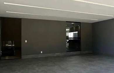 Imagem: A casa em condomínio possui 4 Dormitórios, 5 Banheiros, 2