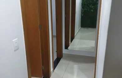 Imagem: O apartamento possui 3 Dormitórios, 1 Banheiro, 1 Vaga na garagem