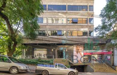 Imagem: O depósito possui 105m² de Área e está localizado em Moinhos