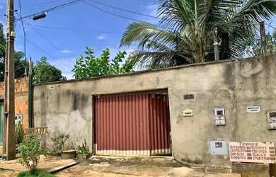 Imagem: A casa possui 2 Dormitórios, 1 Banheiro, 1 Vaga na garagem