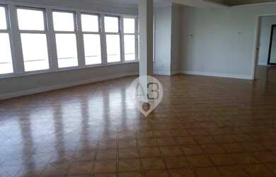 Imagem: O apartamento e possui 4 Dormitórios, Suítes, 2 Banheiros