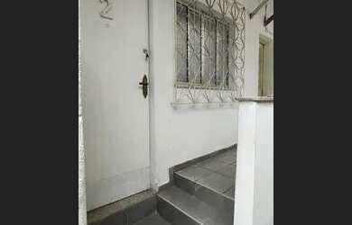 Imagem: A casa possui 1 Dormitório, 1 Banheiro, 15m² de Área e está