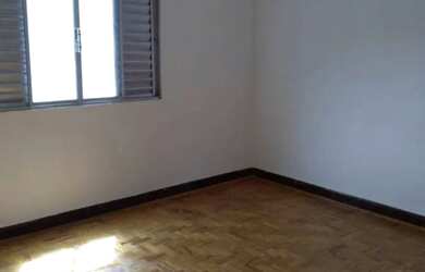 Imagem 5: VENDO EXCELENTE CASA. 58m² de Área, 1 Vaga na garageme2 Dormitórios