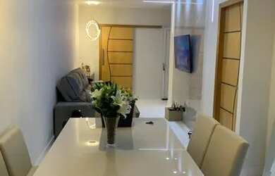 Imagem: A casa em condomínio possui 2 Dormitórios, 3 Banheiros, 2