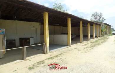 Imagem: O depósito possui 5 Vagas na garagem e 250m² de Área e está