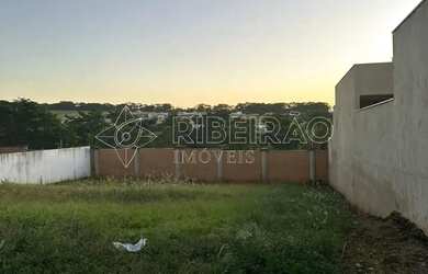 Imagem: O terreno possui 360m² de Área e está localizado em Bonfim