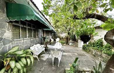 Imagem: A casa possui 5 Dormitórios, 5 Banheiros, 3 Vagas na garagem