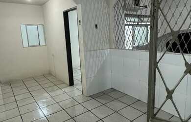 Imagem 4: Aluga se casa térrea ao lado do Riomar no Pina