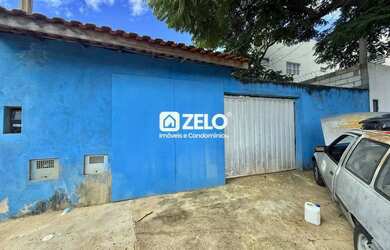 Imagem: A casa possui 1 Dormitório, 1 Banheiro, 1 Vaga na garagem