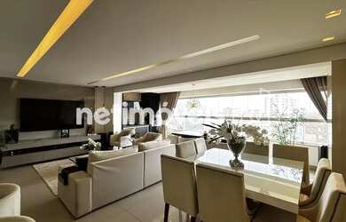 Imagem: O apartamento possui 4 Dormitórios, 3 Banheiros, 3 Vagas na