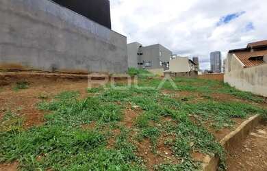 Imagem: O terreno possui 12m² de Área, Imóvel novo e está localizado