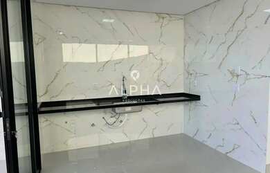 Imagem: A casa em condomínio possui 4 Dormitórios, 5 Banheiros, 5